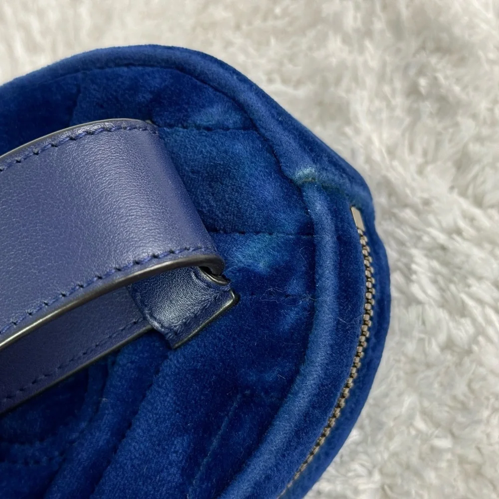 Gucci GG Marmont Matelasse Velvet Belt Bag - Picture 9 of 11